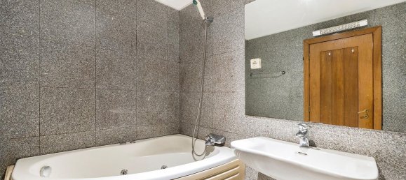 4 chambres Appartement à Porto, Portugal No. 144605 24