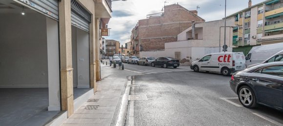 84m² Commercial property in Albolote, Spain No. 170025 4