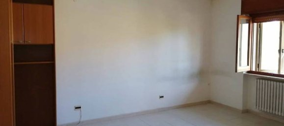 Квартира с 5 комнатами в Потенца, Италия № 255134 5