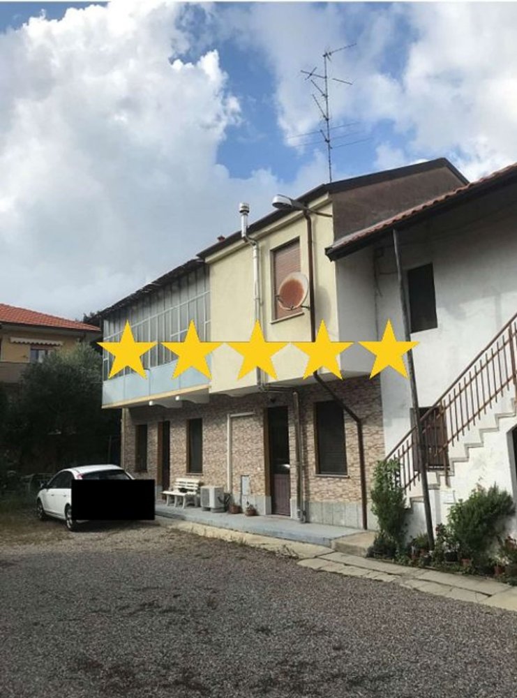 6غرفة شقة في Buscate, Italy رقم 15994