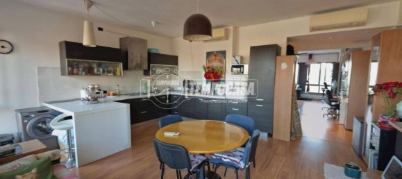 1 bedroom Apartment in Milan, Italy No. 250390 6