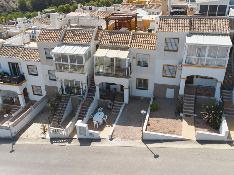 Квартира с 2 спальнями в Ла Марина, Испания № 281574