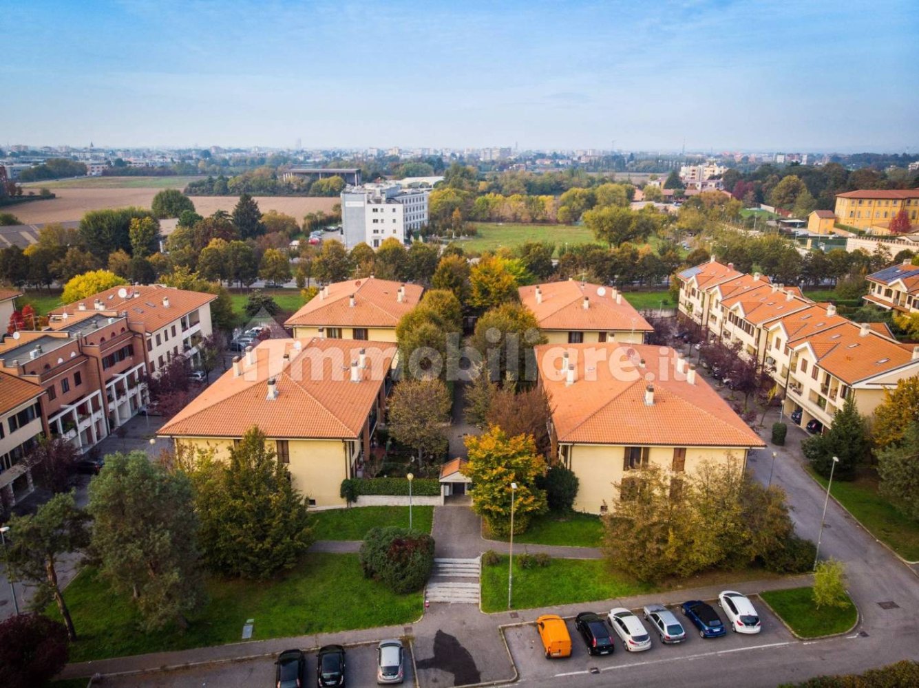 2 غرف نوم شقة في Monza, Italy رقم 259320