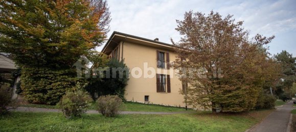 2 غرف نوم شقة في Monza, Italy رقم 259320 34