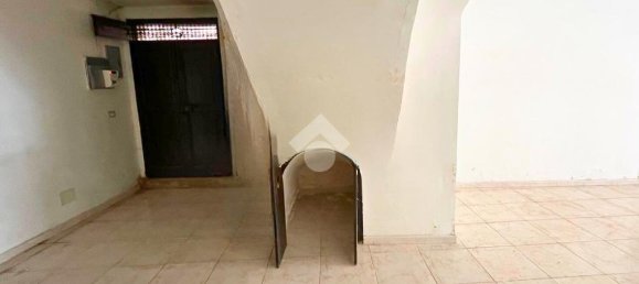 1-salle Entrepôt à San Severo, Italy No. 81693 12