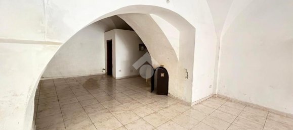 1-salle Entrepôt à San Severo, Italy No. 81693 4