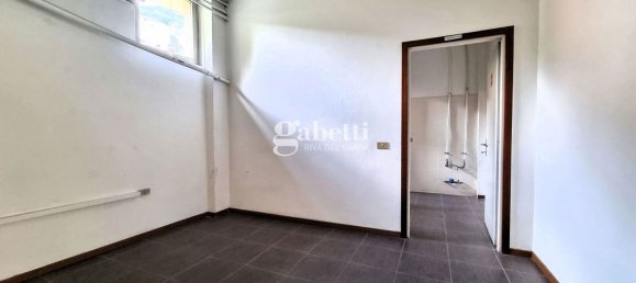 Propiedad comercial en Mori, Italy 310 m² No. 150317 9