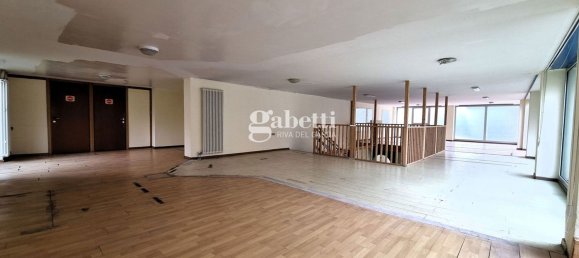 Propiedad comercial en Mori, Italy 310 m² No. 150317 4