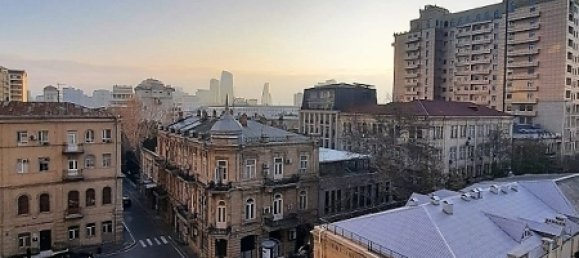 4 Schlafzimmer Wohnung in Baku, Azerbaijan, Nr. 309 2