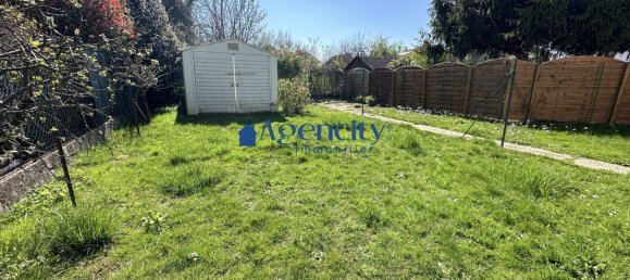 2 bedrooms House in Torcy, France No. 285976 2