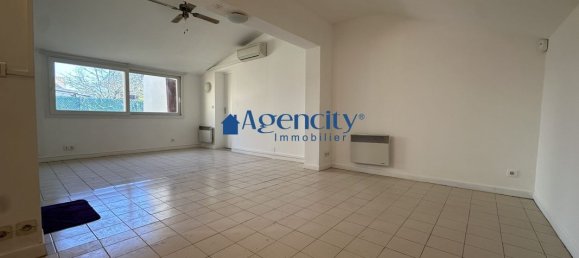 2 bedrooms House in Torcy, France No. 285976 6