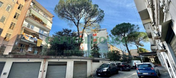 1 room Garage in Naples, Italy No. 79130 18