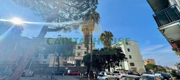 1 room Garage in Naples, Italy No. 79130 6