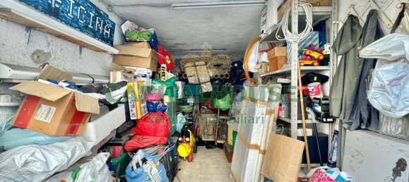 1 room Garage in Naples, Italy No. 79130 3