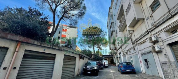 1 room Garage in Naples, Italy No. 79130 16