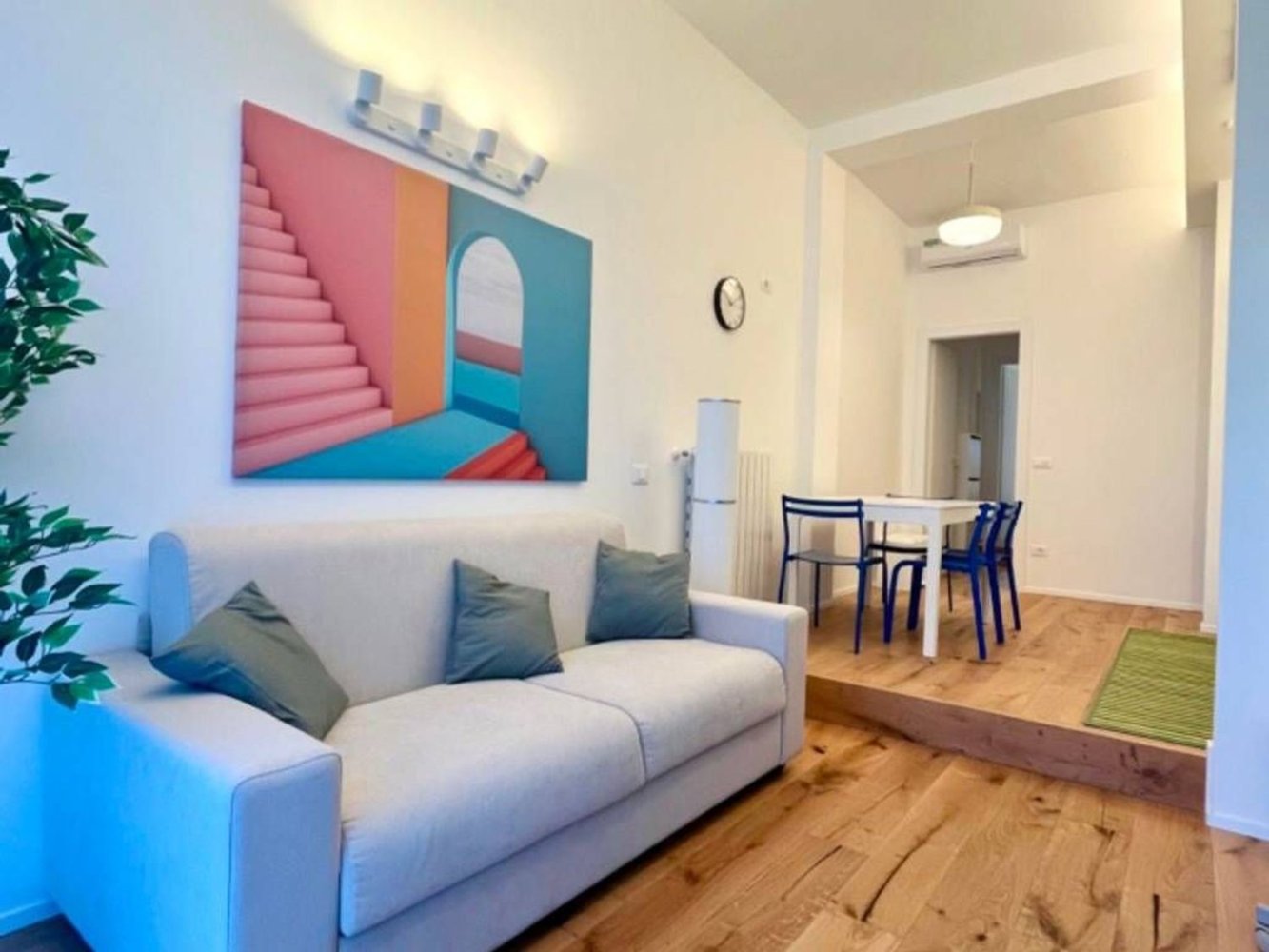 3 rooms Apartment in Milan, Italy No. 244469