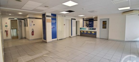 Дом с 15 комнатами в Блуа, Франция № 60812 2