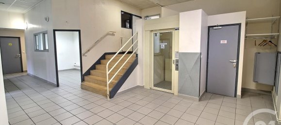 Дом с 15 комнатами в Блуа, Франция № 60812 5