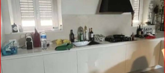 2-salle Appartement à Stradella, Italy No. 332695 6