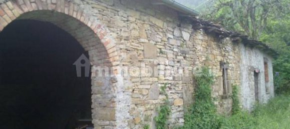 Дом с 6 спальнями в Берчето, Италия № 25387 4