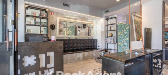 2 rooms Commercial property in Rome, Italy No. 290306 4