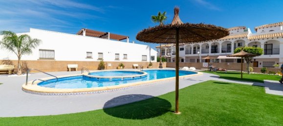 Adosado de 2 dormitorios en Alicante, Spain No. 133315 4