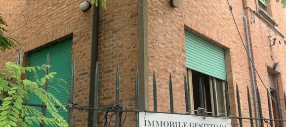 Bureau à Mantua, Italy 175m² No. 378479 4