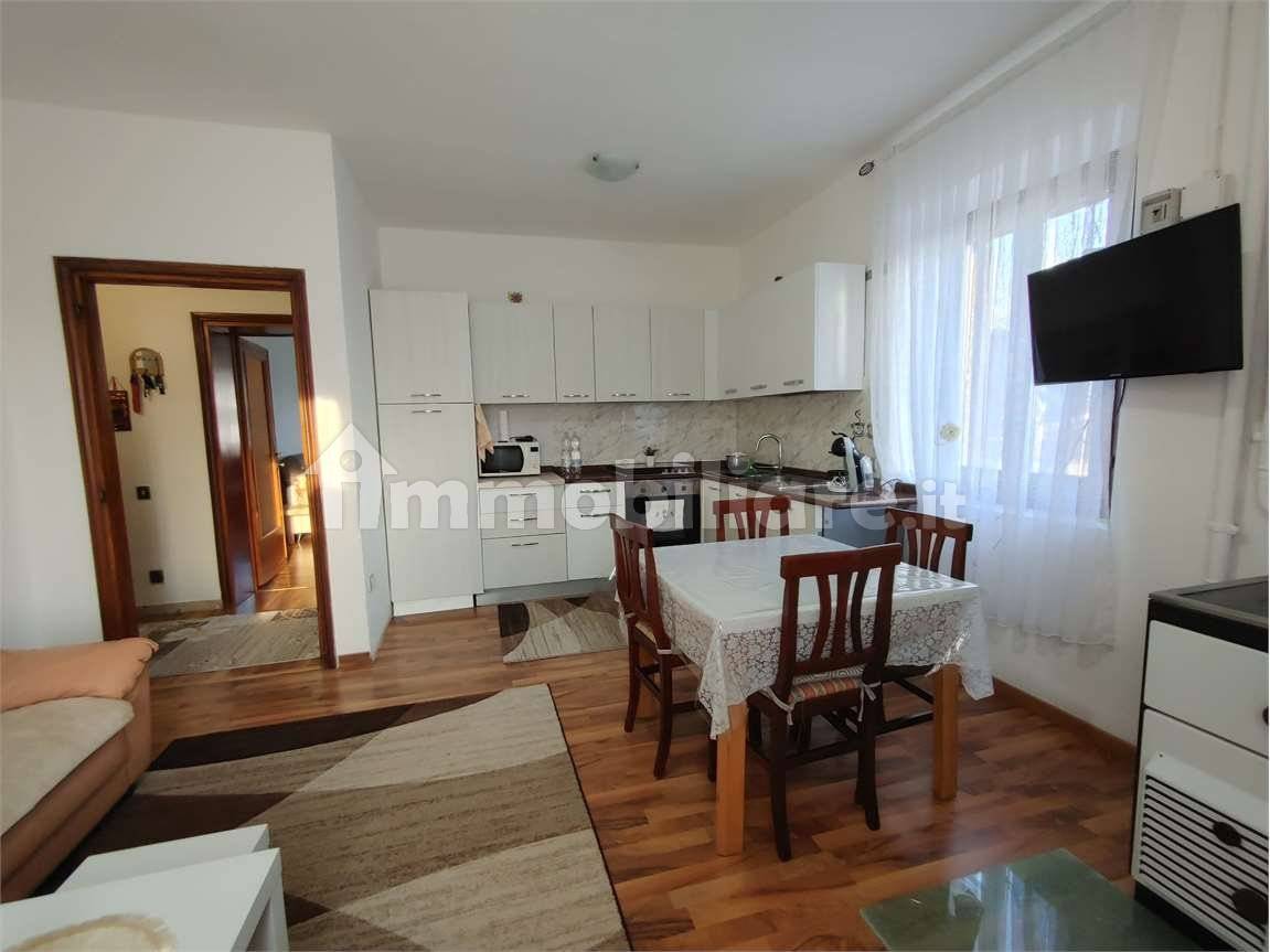 Apartamento T2 em Gualdo Cattaneo, Italy N.º 262792