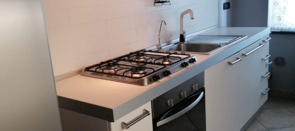 Квартира с 2 комнатами в Кашина, Италия № 260521 14