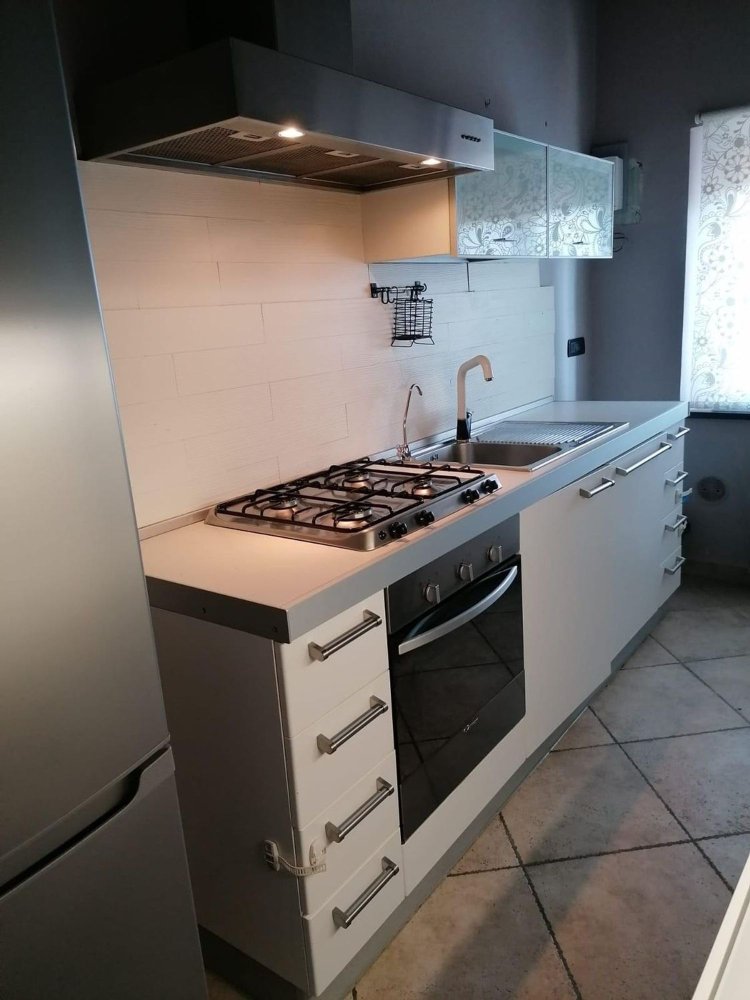 Квартира с 2 комнатами в Кашина, Италия № 260521