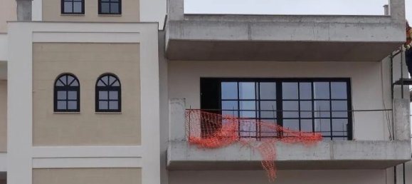 4 bedrooms Property in Thermi, Greece No. 2490 2