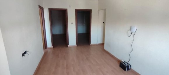3 bedrooms Apartment in Valdepenas, Spain No. 137213 6