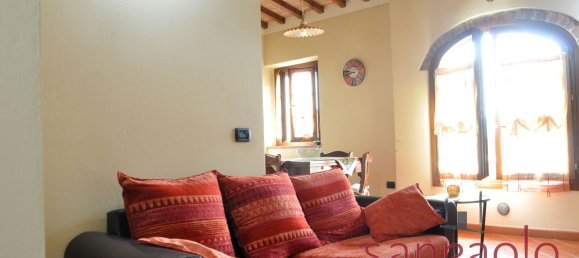 3 bedrooms Apartment in Pistoia, Italy No. 381807 4