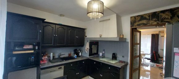 Casa de 3 dormitorios en Checy, France No. 226035 2