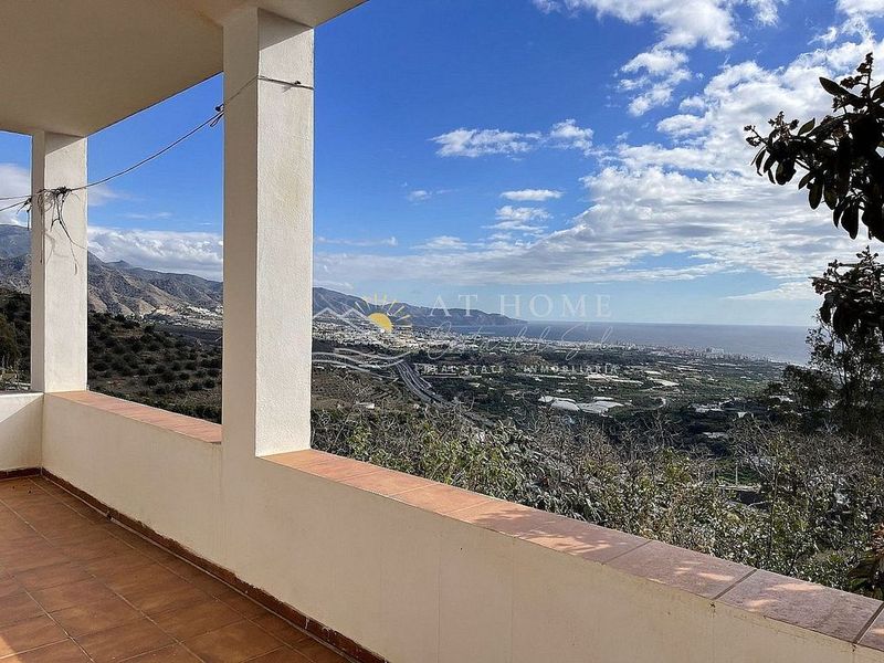 Casa de 3 dormitorios en Nerja, Spain No. 235822