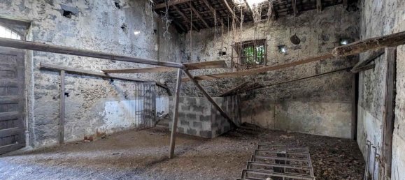 4-Zimmer Haus in Aci Catena, Italy, Nr. 160473 13