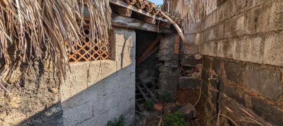 4-Zimmer Haus in Aci Catena, Italy, Nr. 160473 6