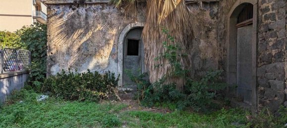 4-Zimmer Haus in Aci Catena, Italy, Nr. 160473 3