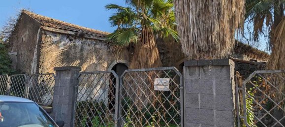 4-Zimmer Haus in Aci Catena, Italy, Nr. 160473 15