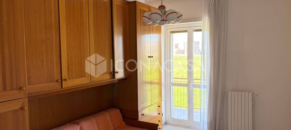 Квартира с 4 комнатами в Бари, Италия № 23695 20