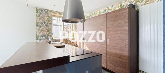 Casa de 3 dormitorios en Saint-Lo, France No. 356232 4