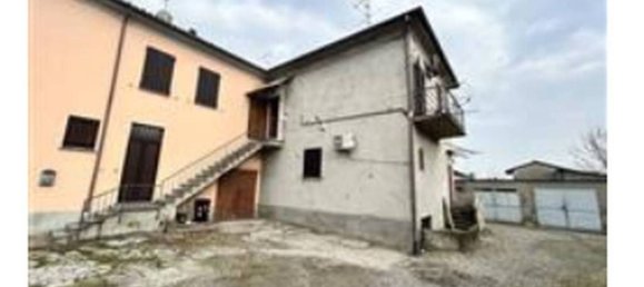 3-salle Appartement à Monticelli d'Ongina, Italy No. 274362 6