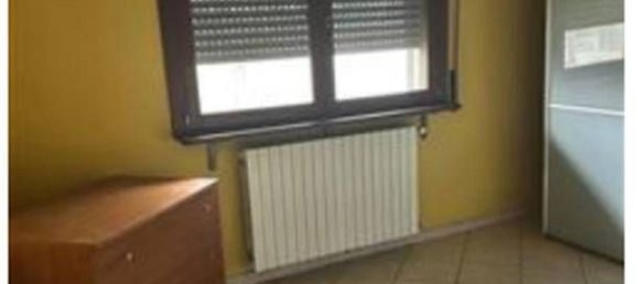 3-salle Appartement à Monticelli d'Ongina, Italy No. 274362 9