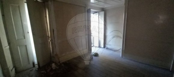 9 bedrooms Building in Lisbon, Portugal No. 102627 15