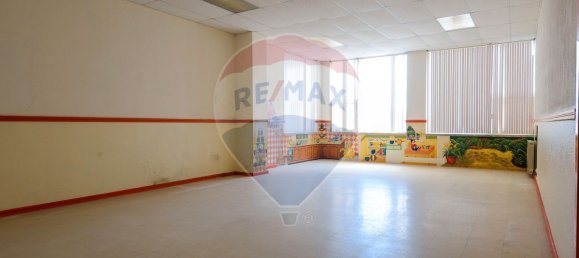 1158m² Commercial property in Cascais, Portugal No. 76535 36