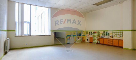 1158m² Commercial property in Cascais, Portugal No. 76535 35