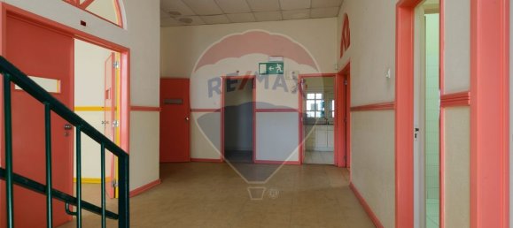 1158m² Commercial property in Cascais, Portugal No. 76535 25