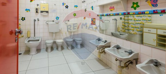 1158m² Commercial property in Cascais, Portugal No. 76535 39