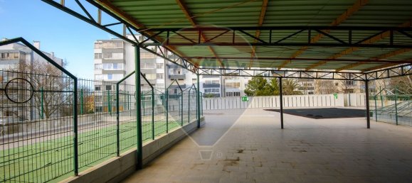 1158m² Commercial property in Cascais, Portugal No. 76535 41