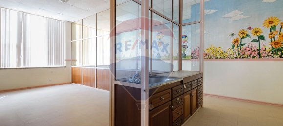 1158m² Commercial property in Cascais, Portugal No. 76535 29